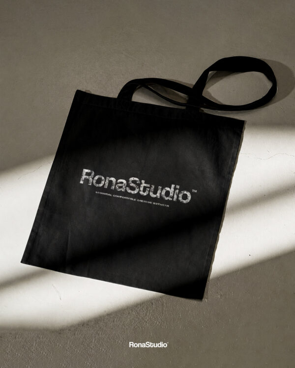 DROP 05 Tote RonaStudio